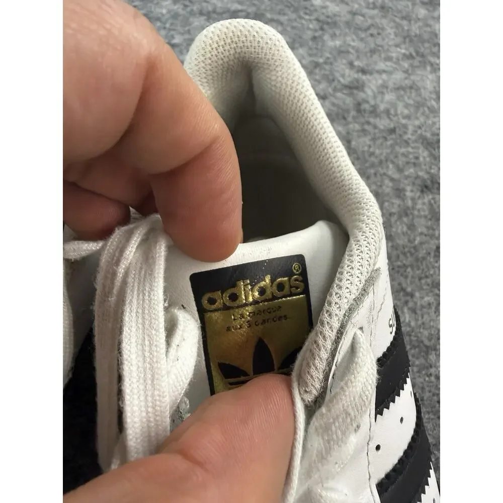 Adidas Superstar Shoes Big Kids Youth Size 4 White Black Low Top Sneakers N187